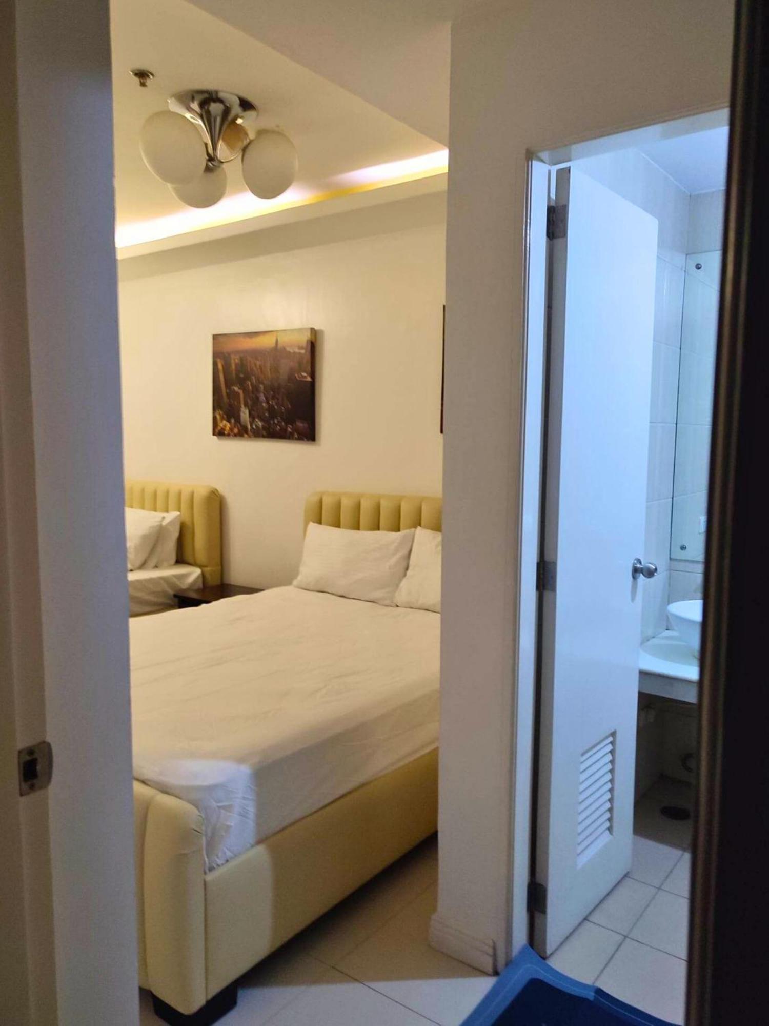 Hotel Near Us Embassy X Free Unlimited Pool, Massage & Sauna Access X Promo Month! Explore Deluxe W Balcony In Perfectly Situated Near Naia Airport, Heart Of Updated 2025 Price For Your Unforgettable Ultimate Staycation Experience Manila